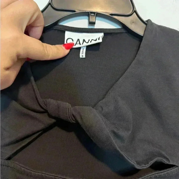 Ganni Womens Short Sleeve Twist Keyhole Top Tee Shirt Black Size Small - Picture 3 of 6